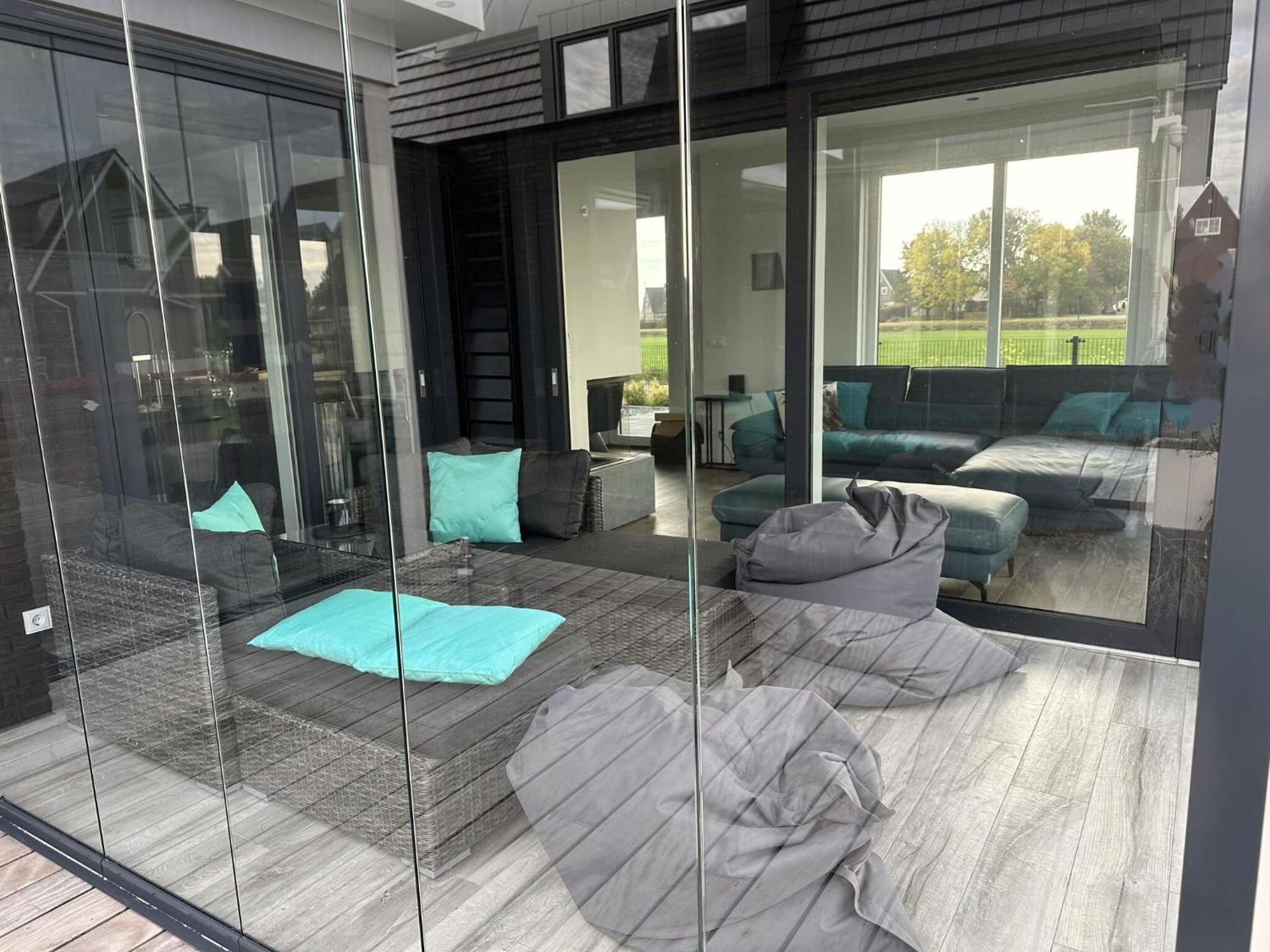 Peaceful Villa On The Water In Stavoren Exterior foto